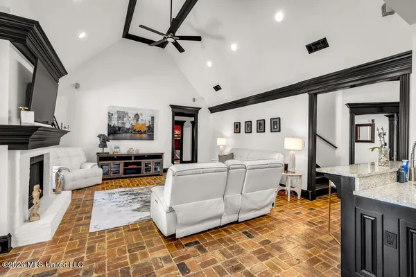 $829,000 | 315 Goose Pointe Boulevard, Biloxi, MS 39531