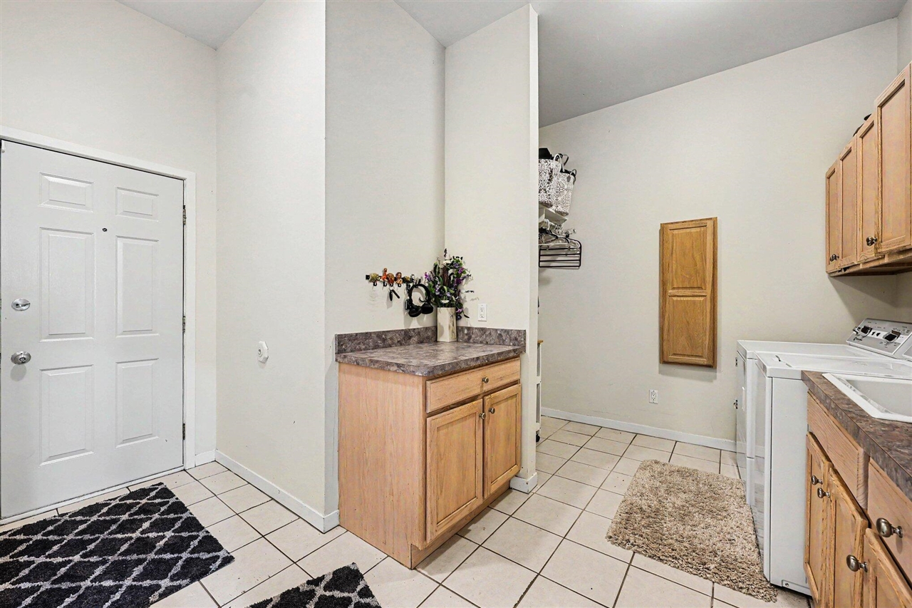 888 Ridge Road Chelsea, MI 48118 - Photo 13 of 38