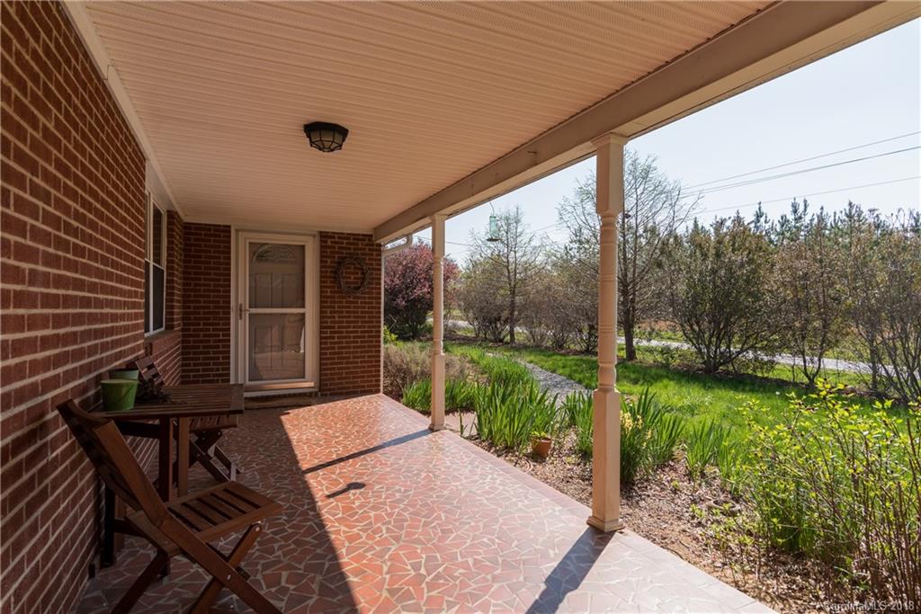6375 King Wilkinson Road Denver, NC 28037 - Photo 4 of 18 Gallery Image 4