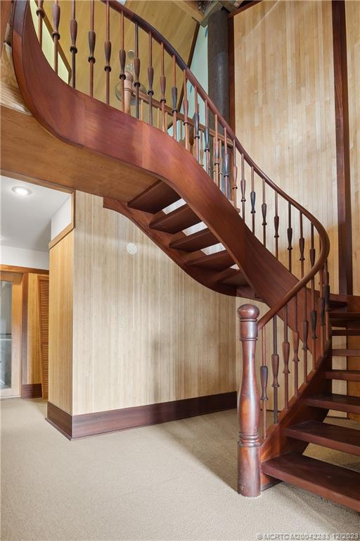 45 West High Point Road Stuart, FL 34996 - Photo 14 of 29 Spiral Staircase