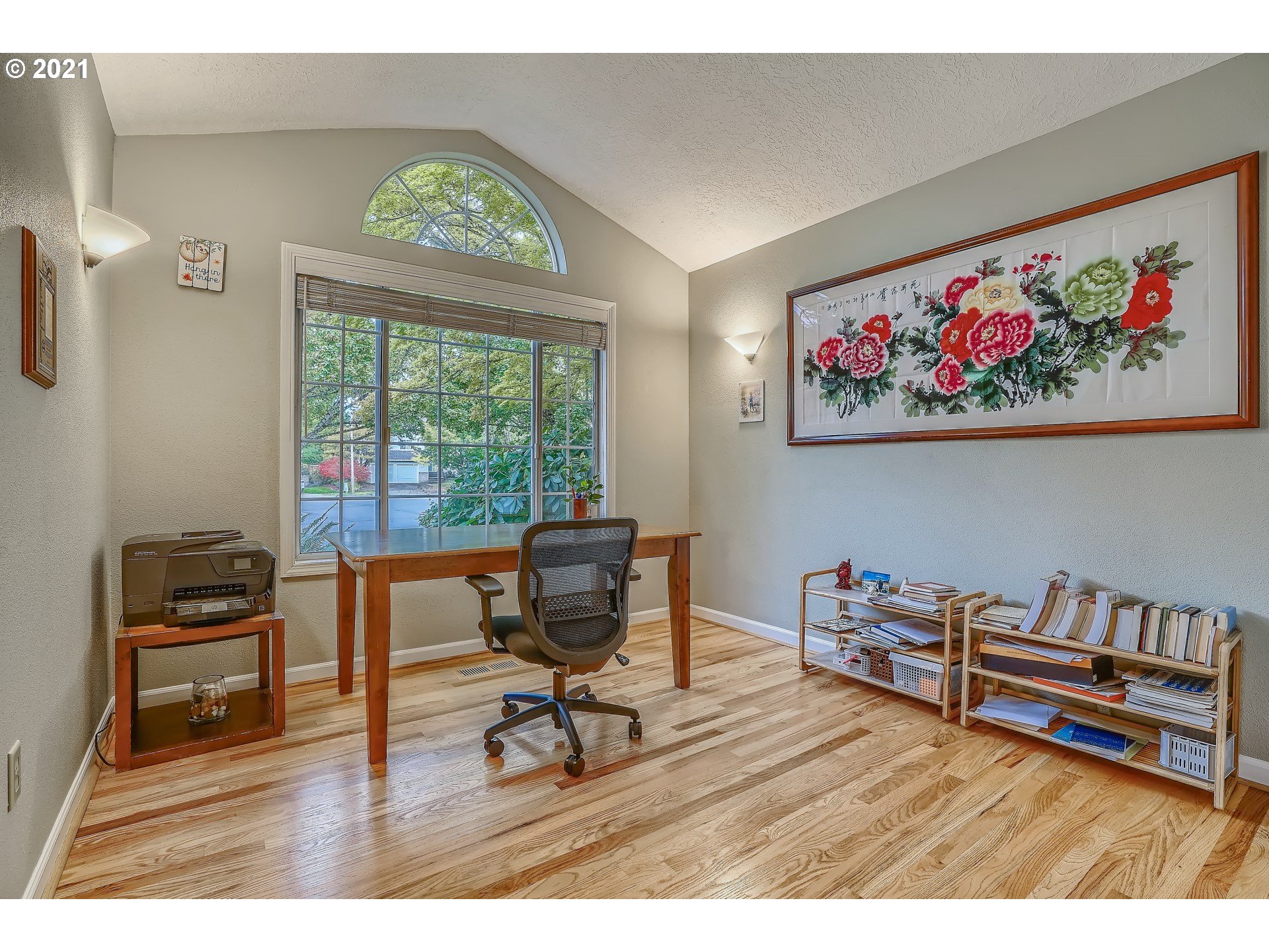 545 Southwest 167th Avenue Beaverton, OR 97006 - Photo 13 of 32 a living room with furniture and a window
