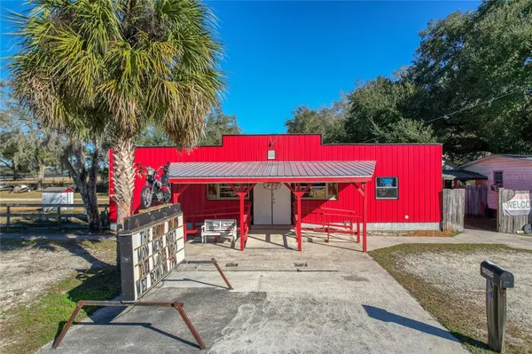 $450,000 | 2451 US Highway 41, Morriston, FL 32668