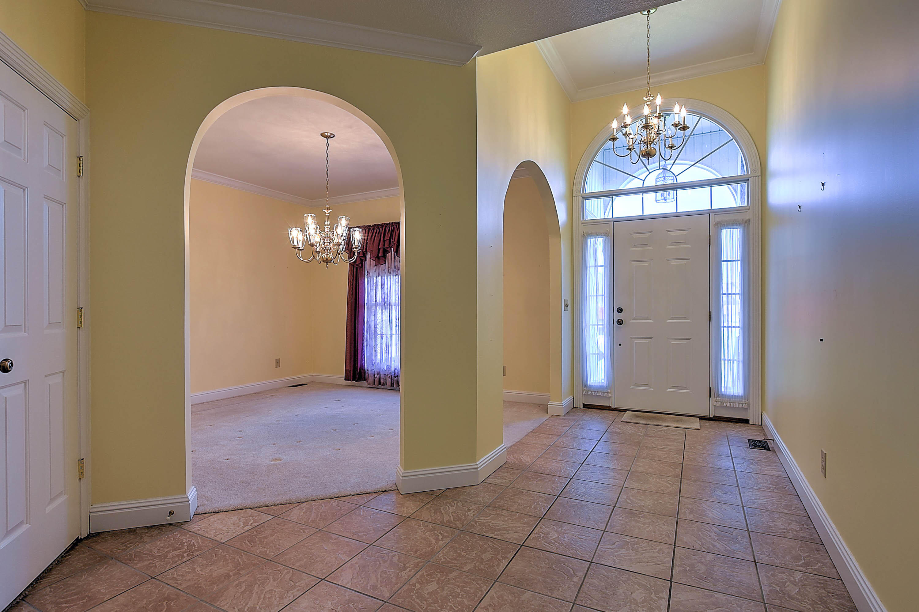 74 West Ridgefield Court Greeneville, TN 37745 - Photo 2 of 35 2