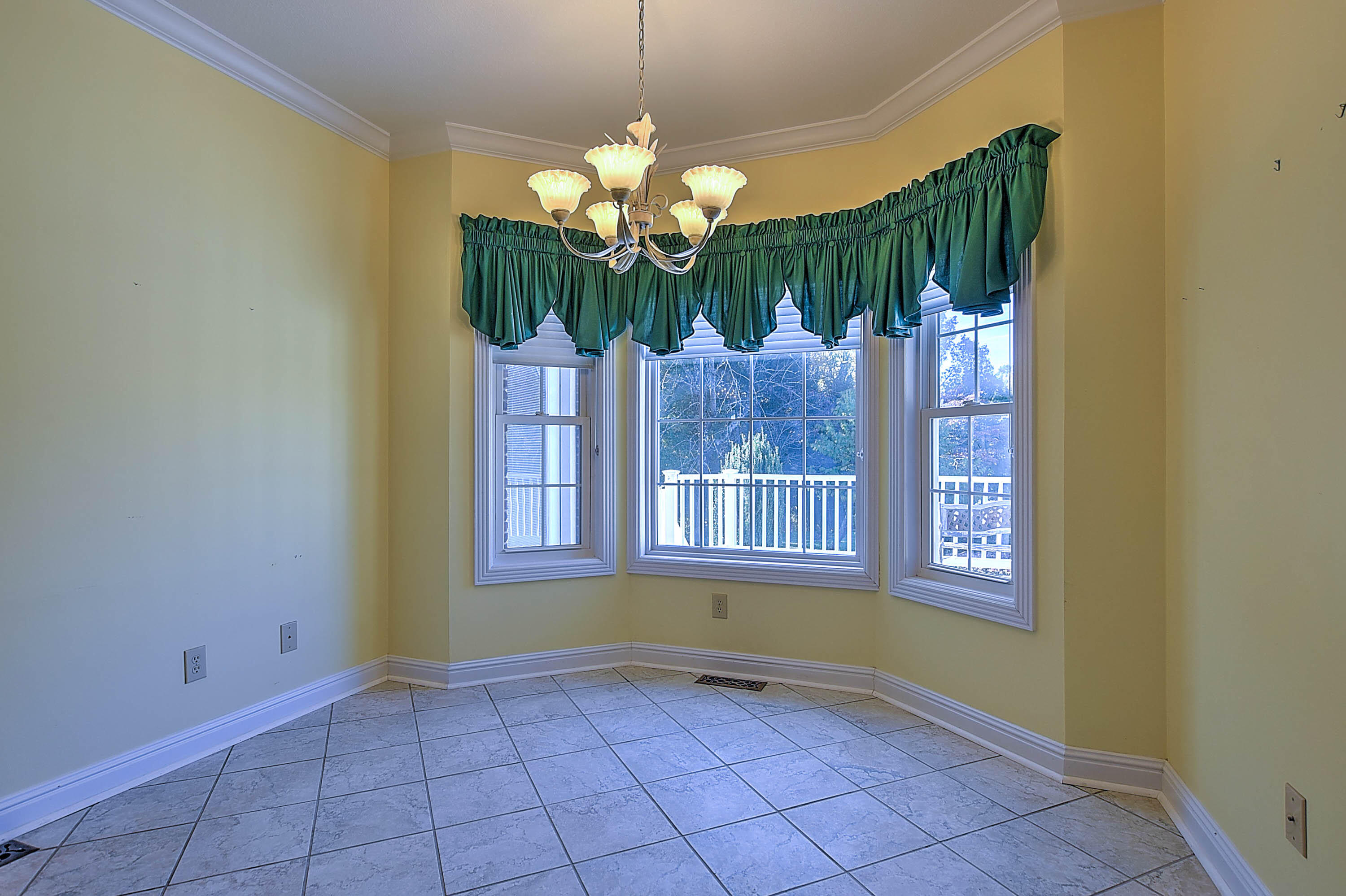 74 West Ridgefield Court Greeneville, TN 37745 - Photo 11 of 35 11