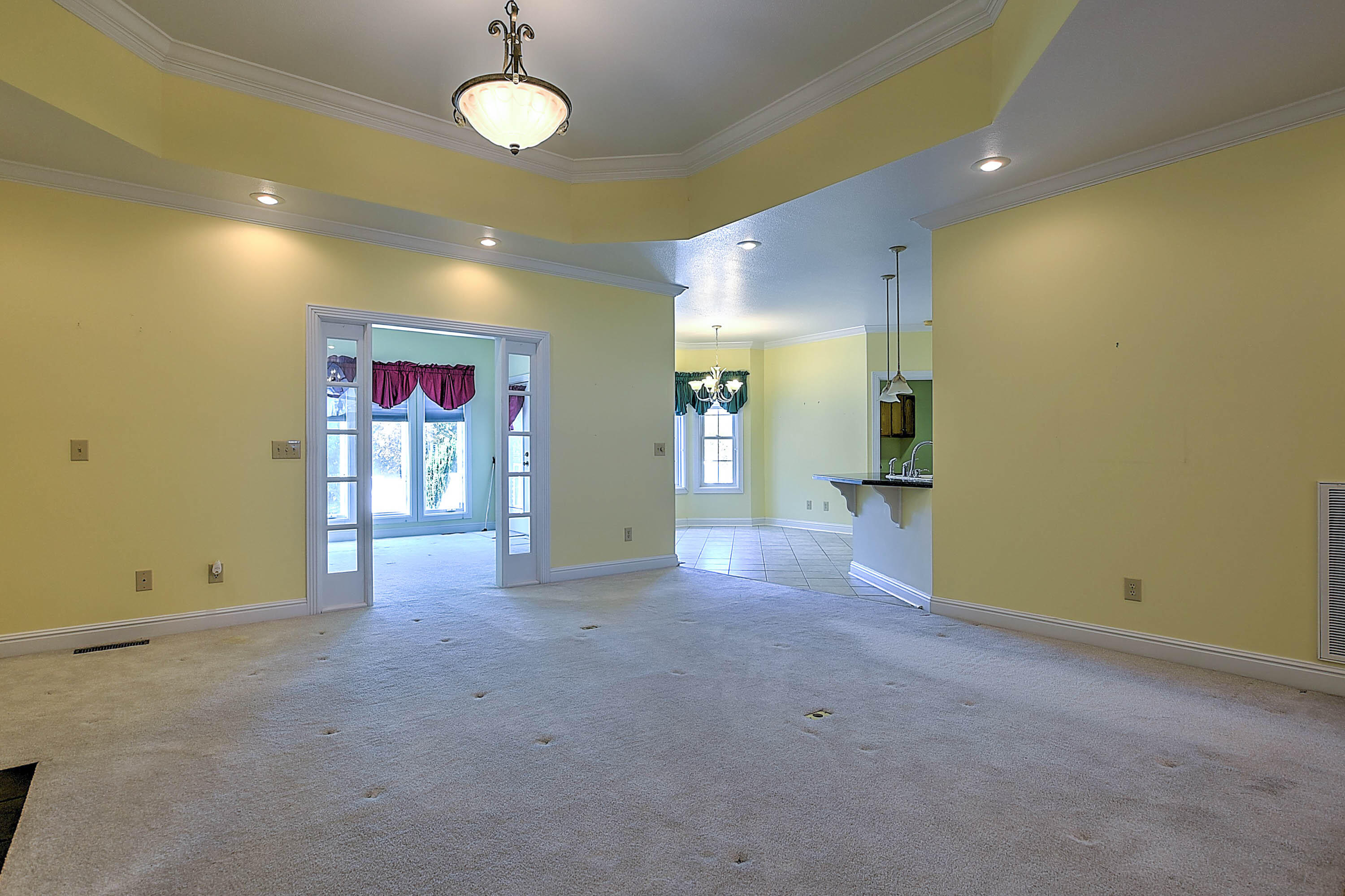 74 West Ridgefield Court Greeneville, TN 37745 - Photo 4 of 35 4
