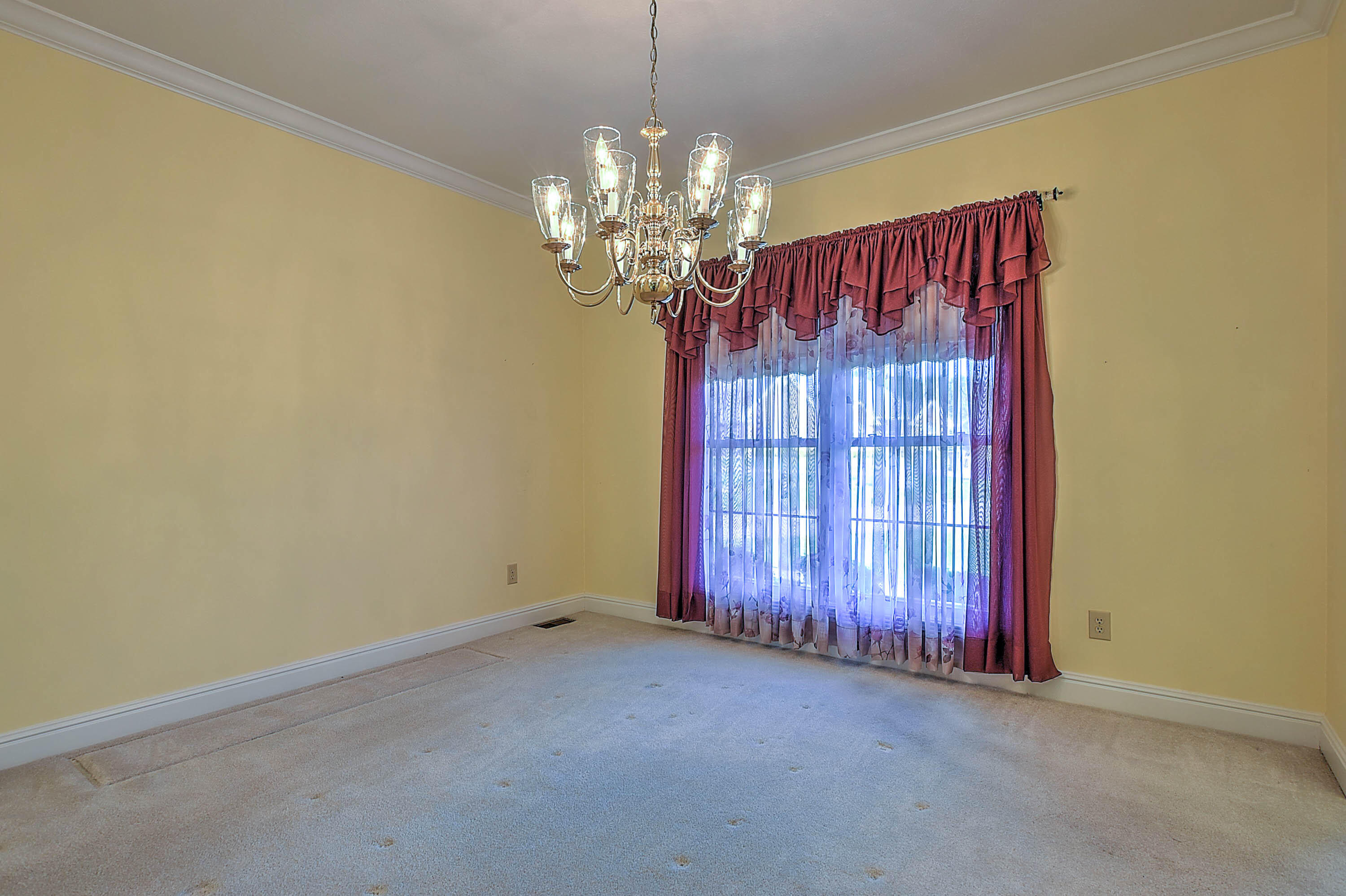 74 West Ridgefield Court Greeneville, TN 37745 - Photo 7 of 35 7