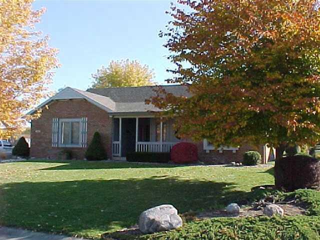 557 Pebble Way Greenwood, IN 46142 - Photo 1 of 11