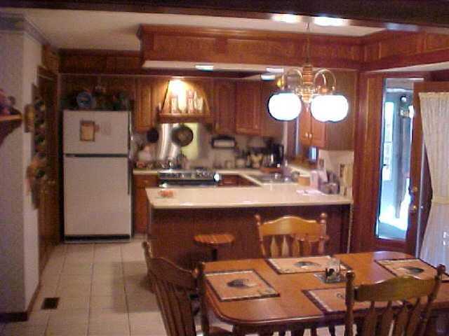 557 Pebble Way Greenwood, IN 46142 - Photo 7 of 11
