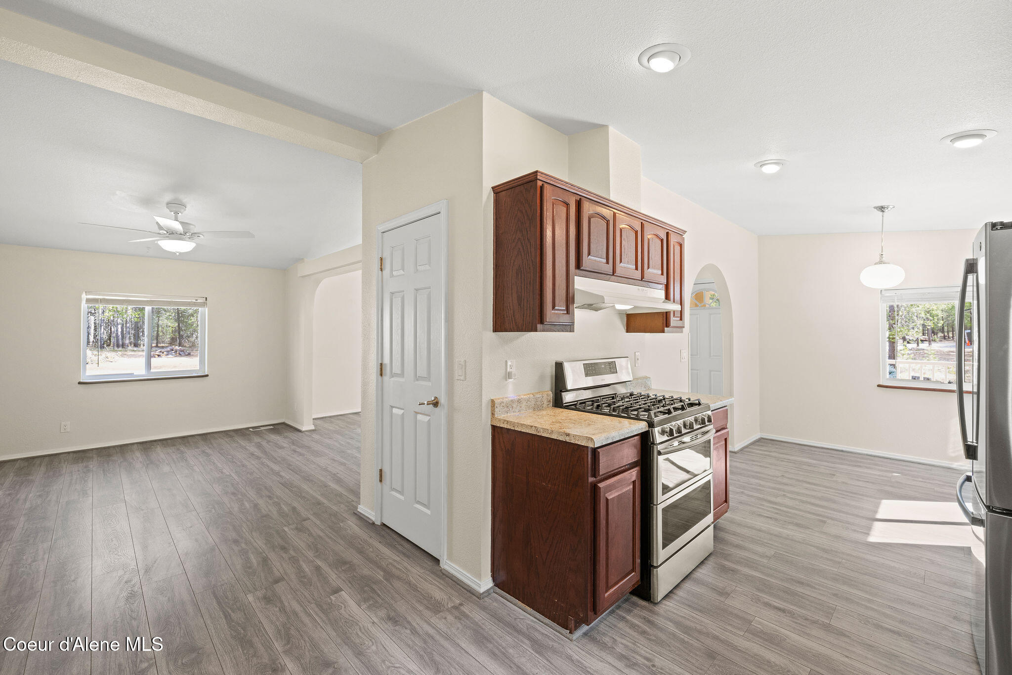 44 Elsa Court Blanchard, ID 83804 - Photo 14 of 45 Kitchen