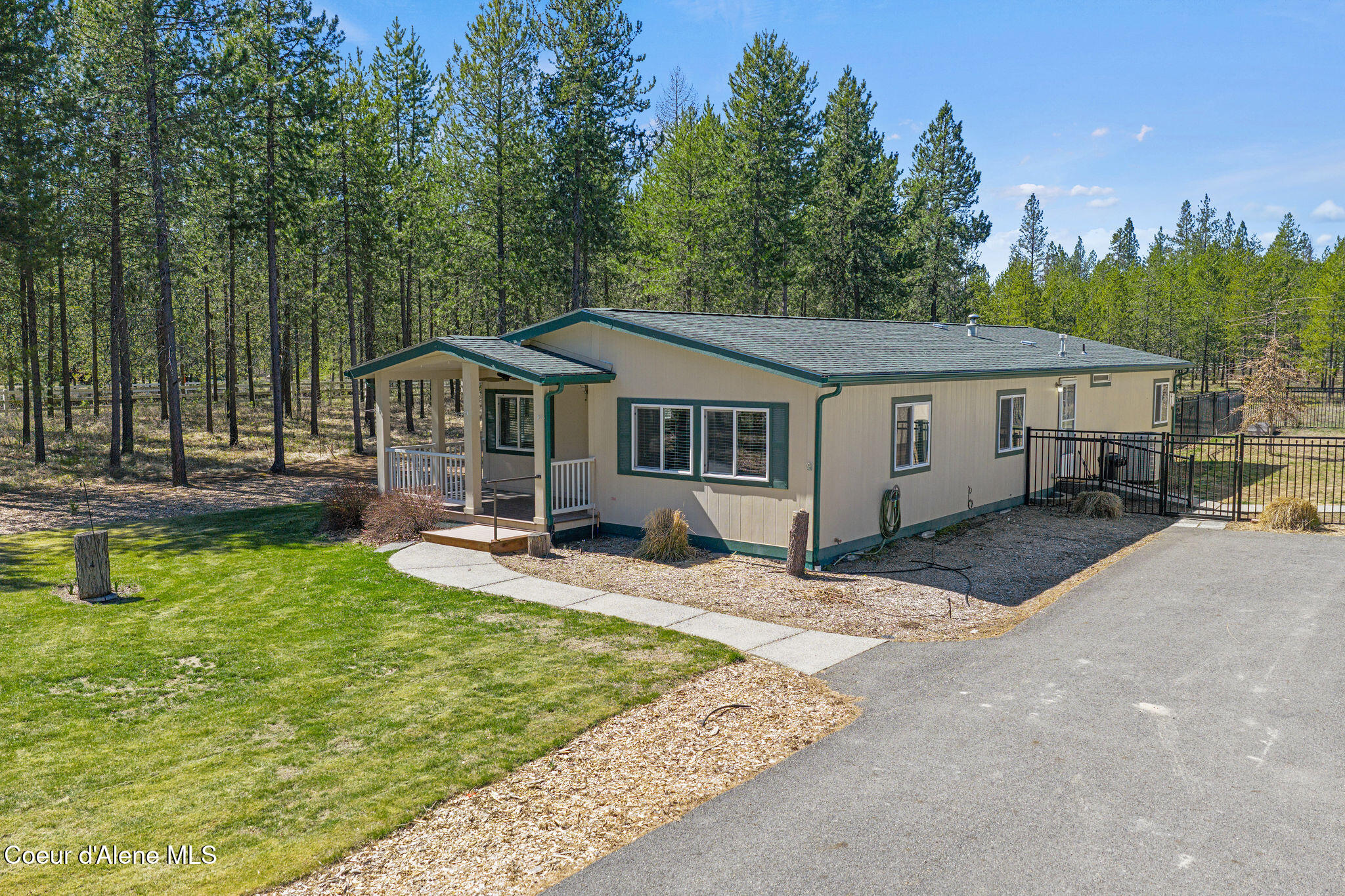 44 Elsa Court Blanchard, ID 83804 - Photo 3 of 45 Home