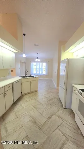 $2,200 | 31 Eastmoor Lane, Palm Coast, FL 32164