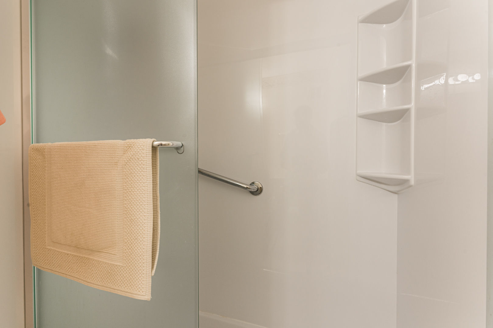 16 East Old Willow Road, Unit 210S Prospect Heights, IL 60070 - Photo 21 of 33