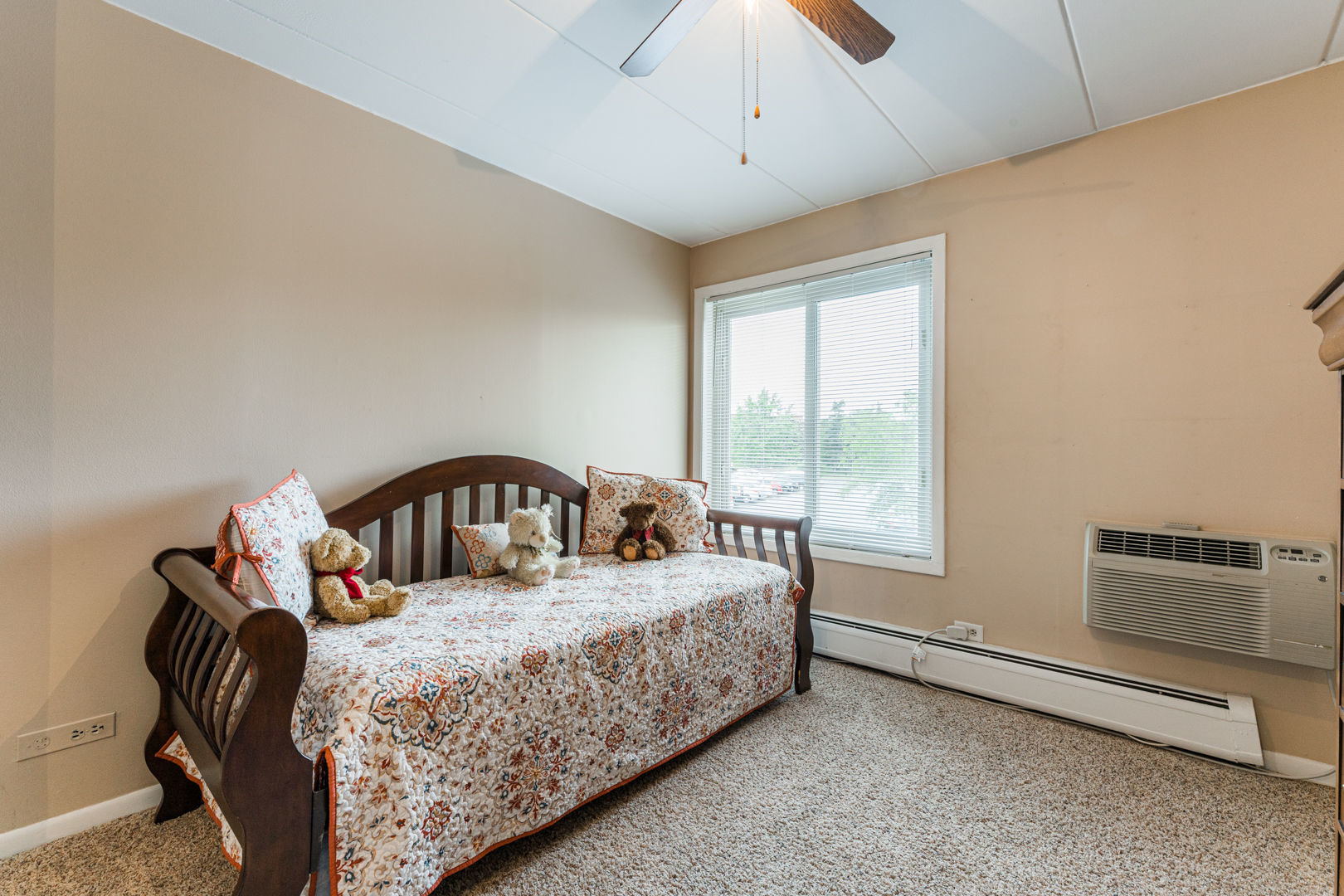 16 East Old Willow Road, Unit 210S Prospect Heights, IL 60070 - Photo 23 of 33