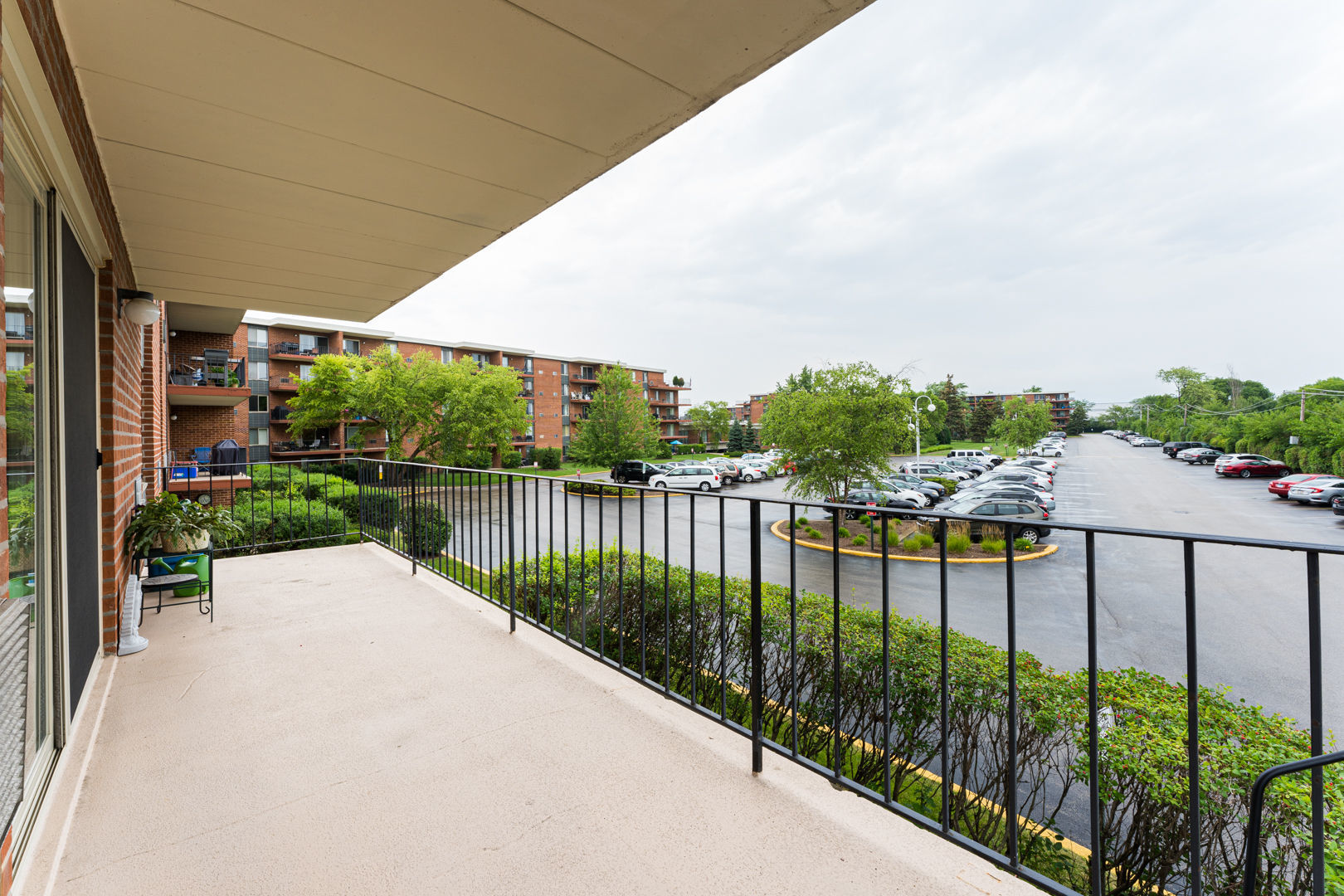 16 East Old Willow Road, Unit 210S Prospect Heights, IL 60070 - Photo 25 of 33