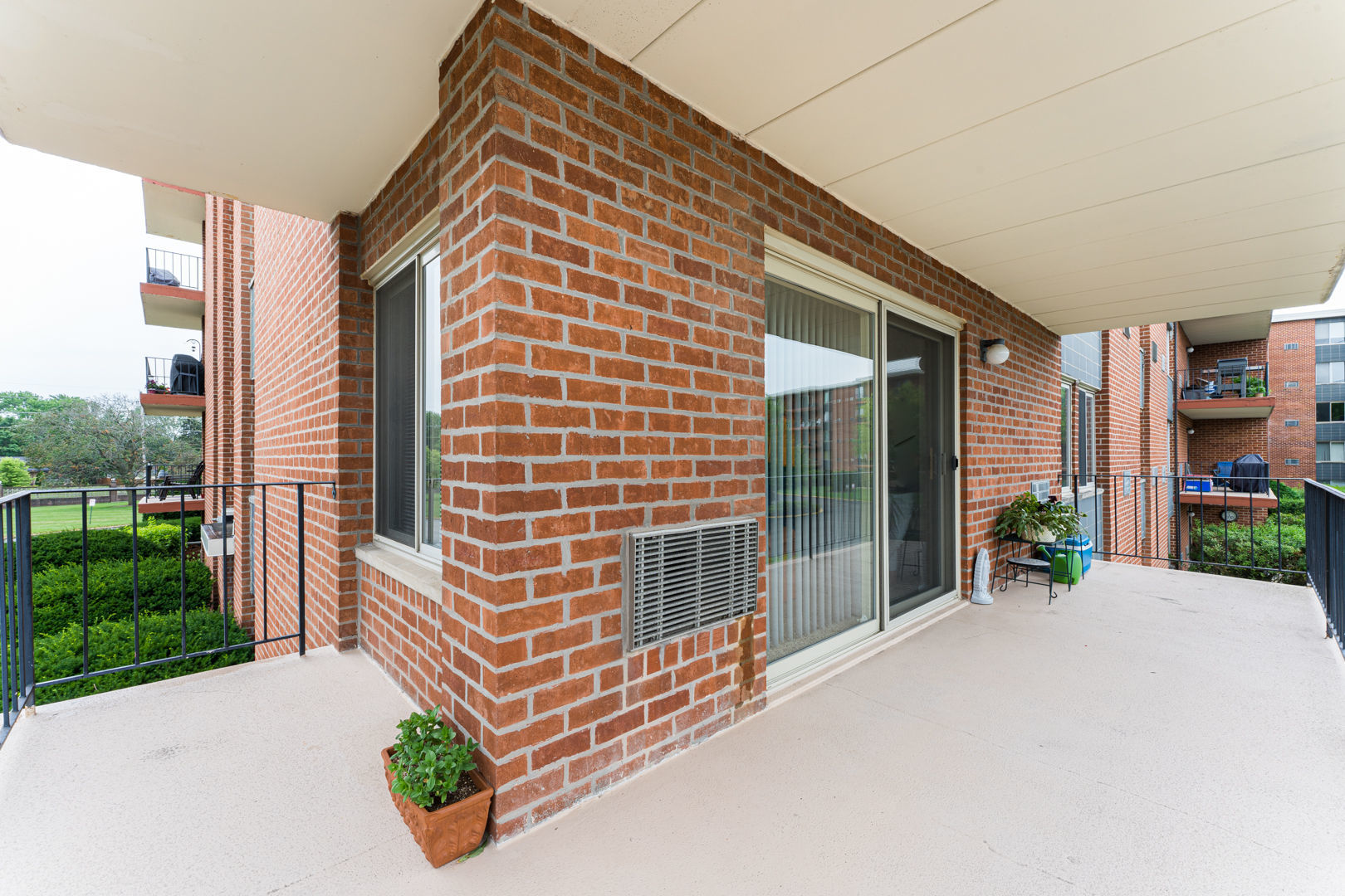 16 East Old Willow Road, Unit 210S Prospect Heights, IL 60070 - Photo 26 of 33