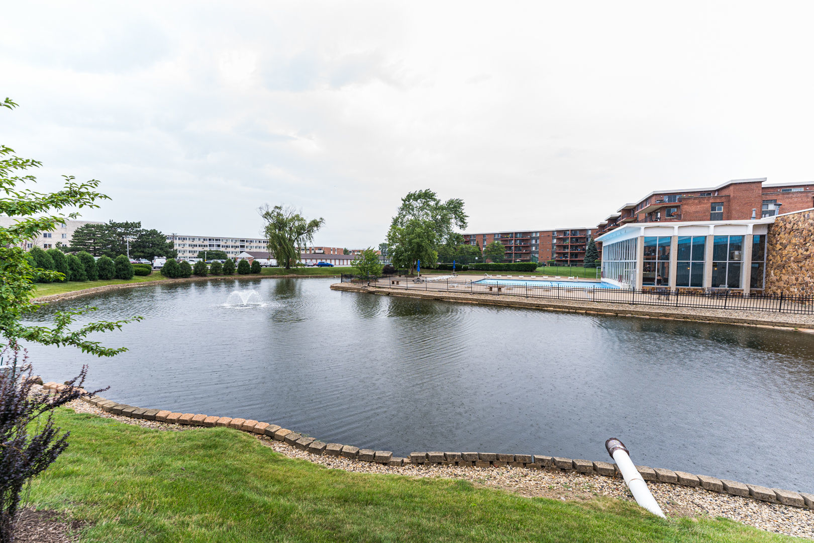 16 East Old Willow Road, Unit 210S Prospect Heights, IL 60070 - Photo 31 of 33