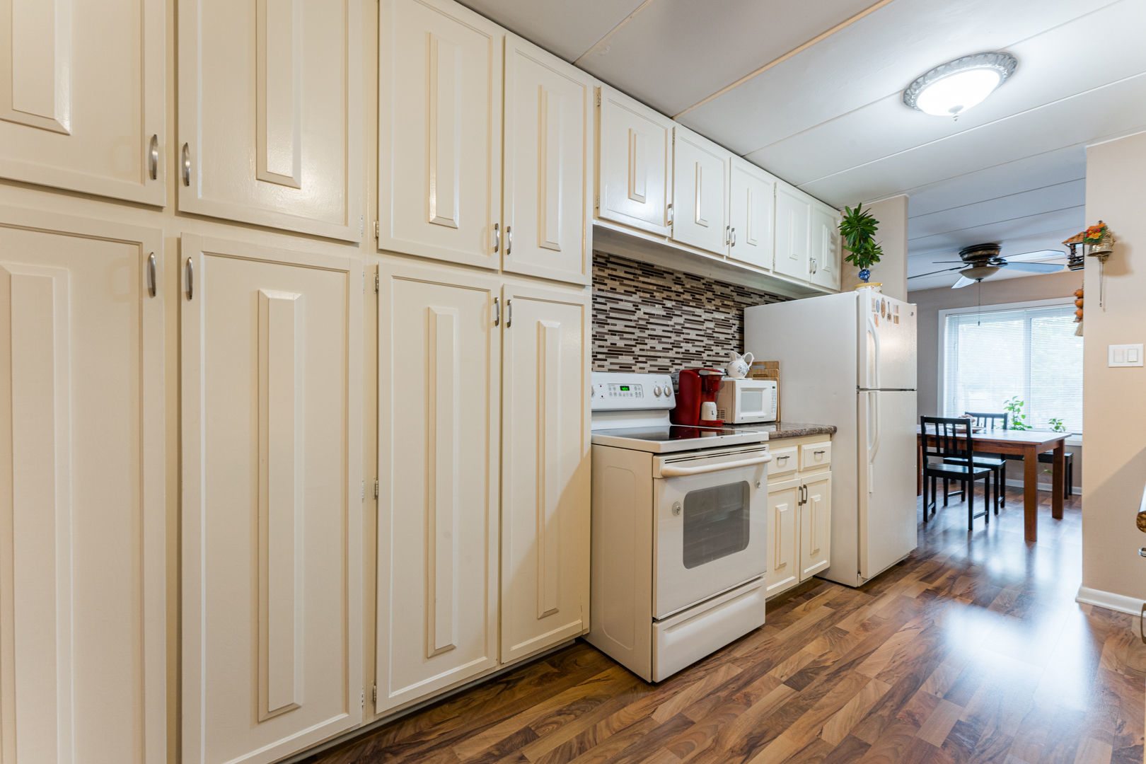 16 East Old Willow Road, Unit 210S Prospect Heights, IL 60070 - Photo 9 of 33