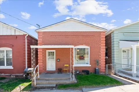 $325,000 | 713 West 20th Street, Kansas City, MO 64108