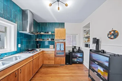 $315,000 | 713 West 20th Street, Kansas City, MO 64108
