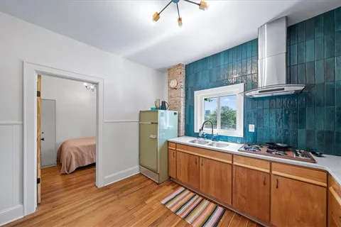 $315,000 | 713 West 20th Street, Kansas City, MO 64108