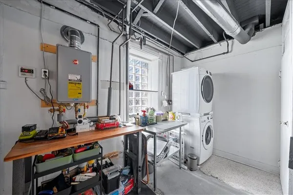 $325,000 | 713 West 20th Street, Kansas City, MO 64108