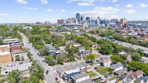 $325,000 | 713 West 20th Street, Kansas City, MO 64108