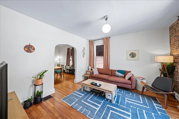 $325,000 | 713 West 20th Street, Kansas City, MO 64108