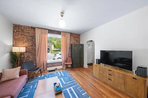 $315,000 | 713 West 20th Street, Kansas City, MO 64108
