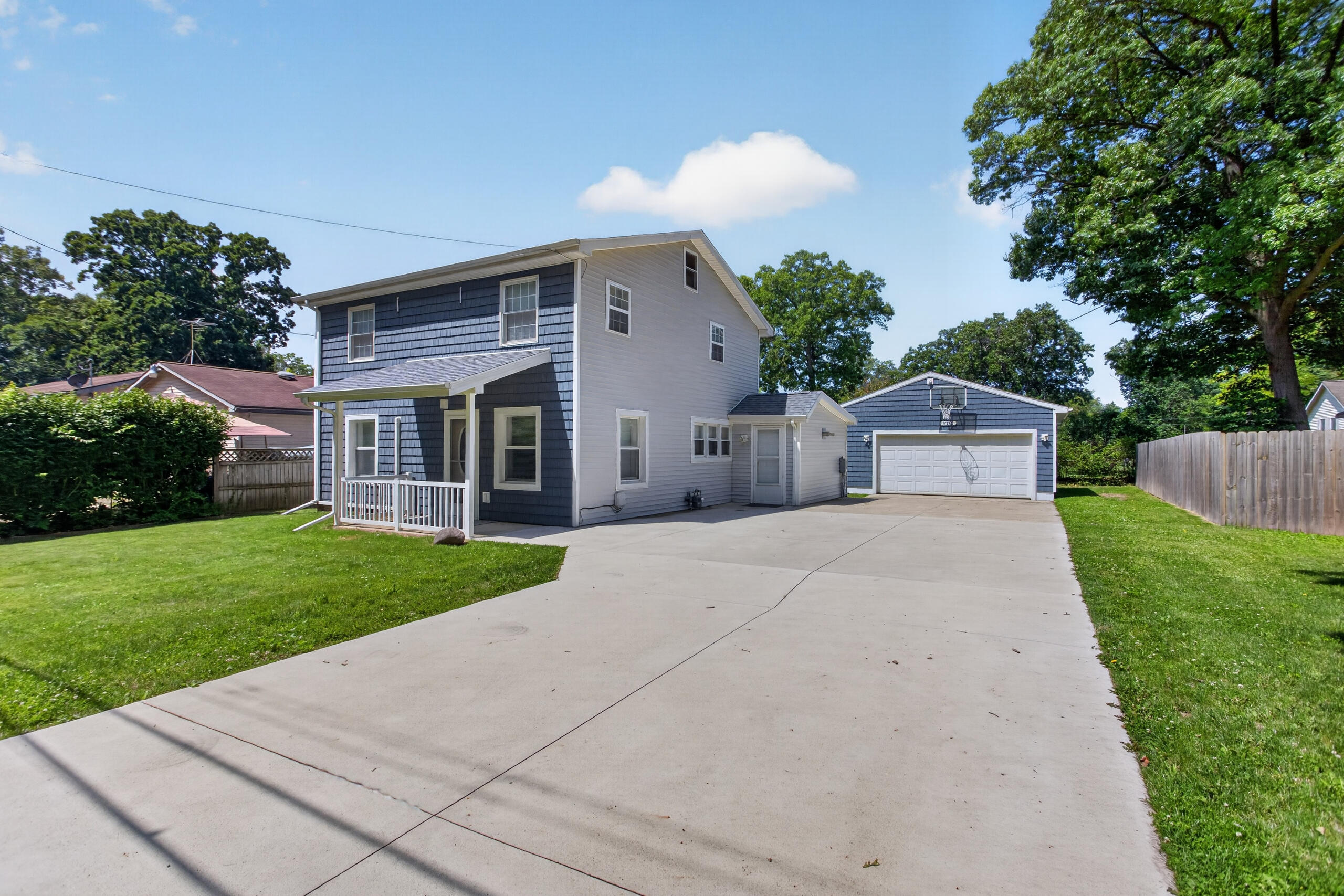 4718 Draper Road Jackson, MI 49203 - Photo 1 of 36 IMG_4533