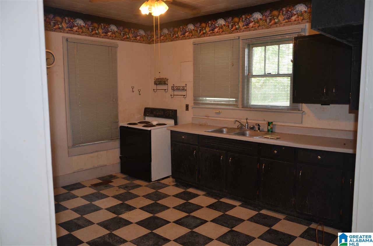 104 Knight Avenue Bessemer, AL 35023 - Photo 11 of 31