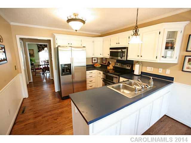501 Peacehaven Road Kannapolis, NC 28083 - Photo 8 of 14 Gallery Image 8