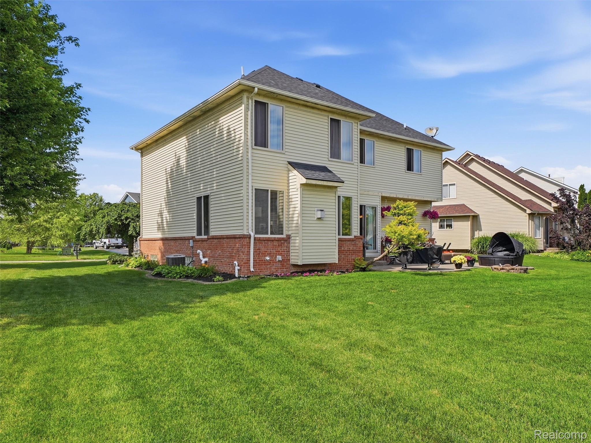 23621 Crescent Ridge Drive New Boston, MI 48164 - Photo 31 of 45 31-DSC00062.jpg