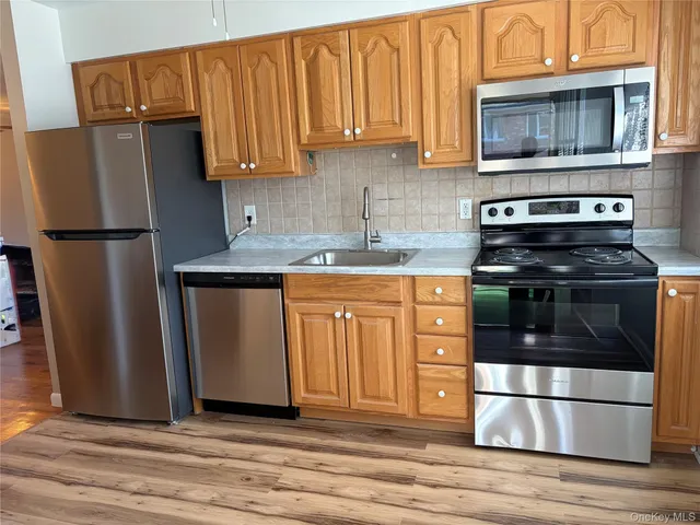 $2,100 | 810 Blooming Grove Turnpike, Unit 46, New Windsor, NY 12553