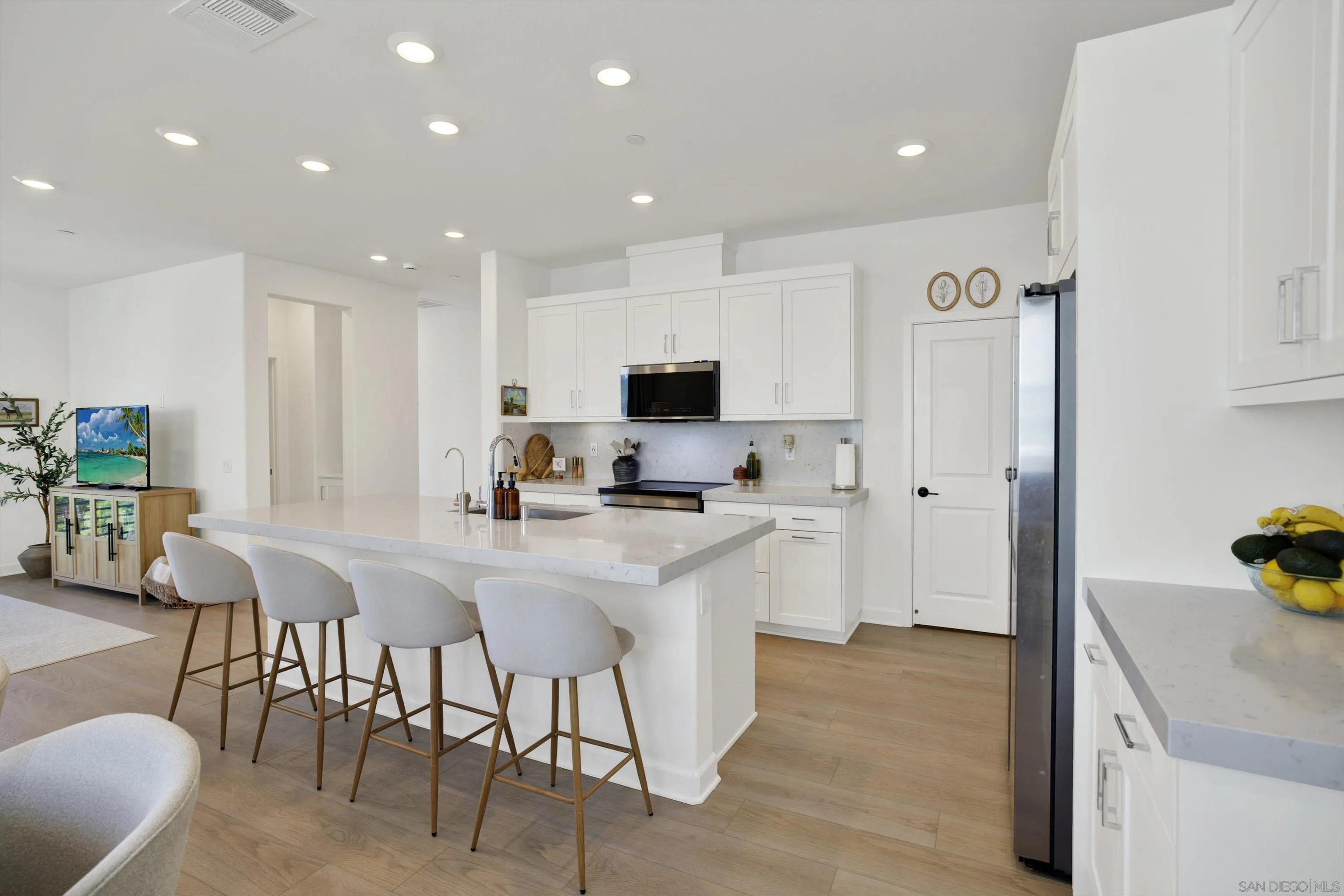 12210 Riley Lane San Diego, CA 92128 - Photo 7 of 32