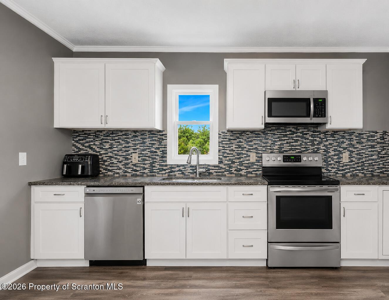 29 Rittenhouse Street Simpson, PA 18407 - Photo 11 of 36 Kitchen