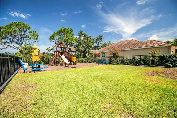 $369,900 | 7708 32nd Street East, Sarasota, FL 34243