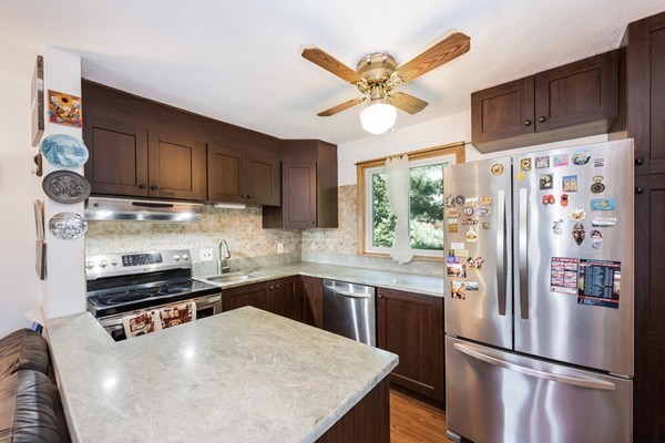 30 Jacqueline Road, Unit E Waltham, MA 02452 - Photo 4 of 8 Gallery Image 4