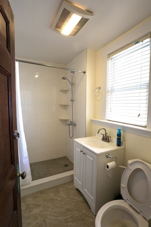 124 Forest Street Medford, MA 02155 - Photo 9 of 29