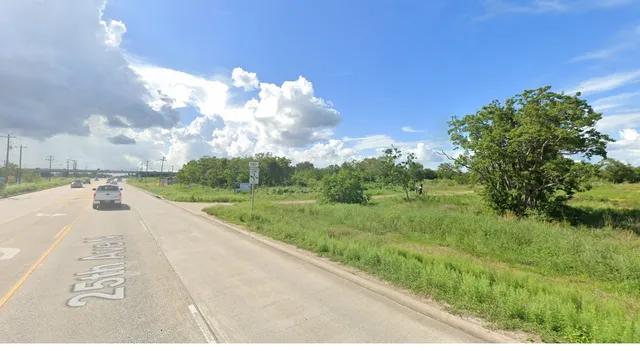 $12,500 | 2518 East Of Willis Lane, Texas City, TX 77590