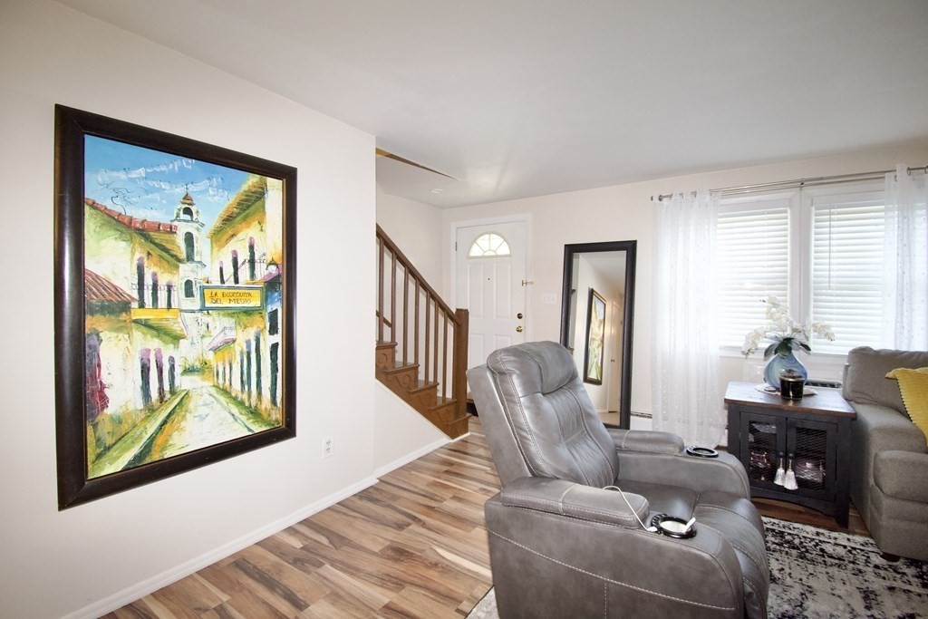54 Manor Court, Unit 54 Springfield, MA 01118 - Photo 8 of 12 Gallery Image 8