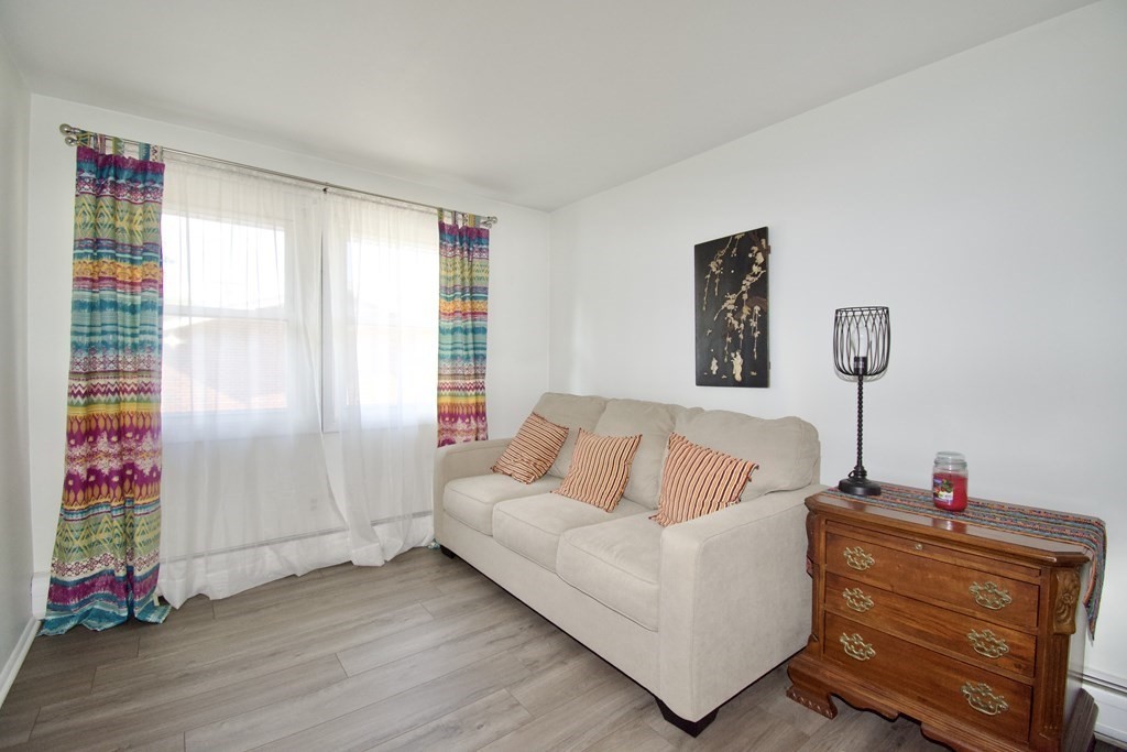 54 Manor Court, Unit 54 Springfield, MA 01118 - Photo 10 of 12 Gallery Image 10