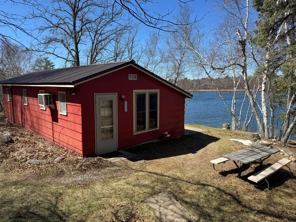 $249,900 | 21477 Fairview Trail, Nevis, MN 56467