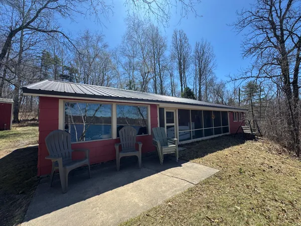 $249,900 | 21477 Fairview Trail, Nevis, MN 56467