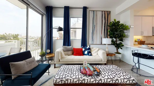 $4,215 | 2929 Pennsylvania Avenue, Unit 353, Santa Monica, CA 90404