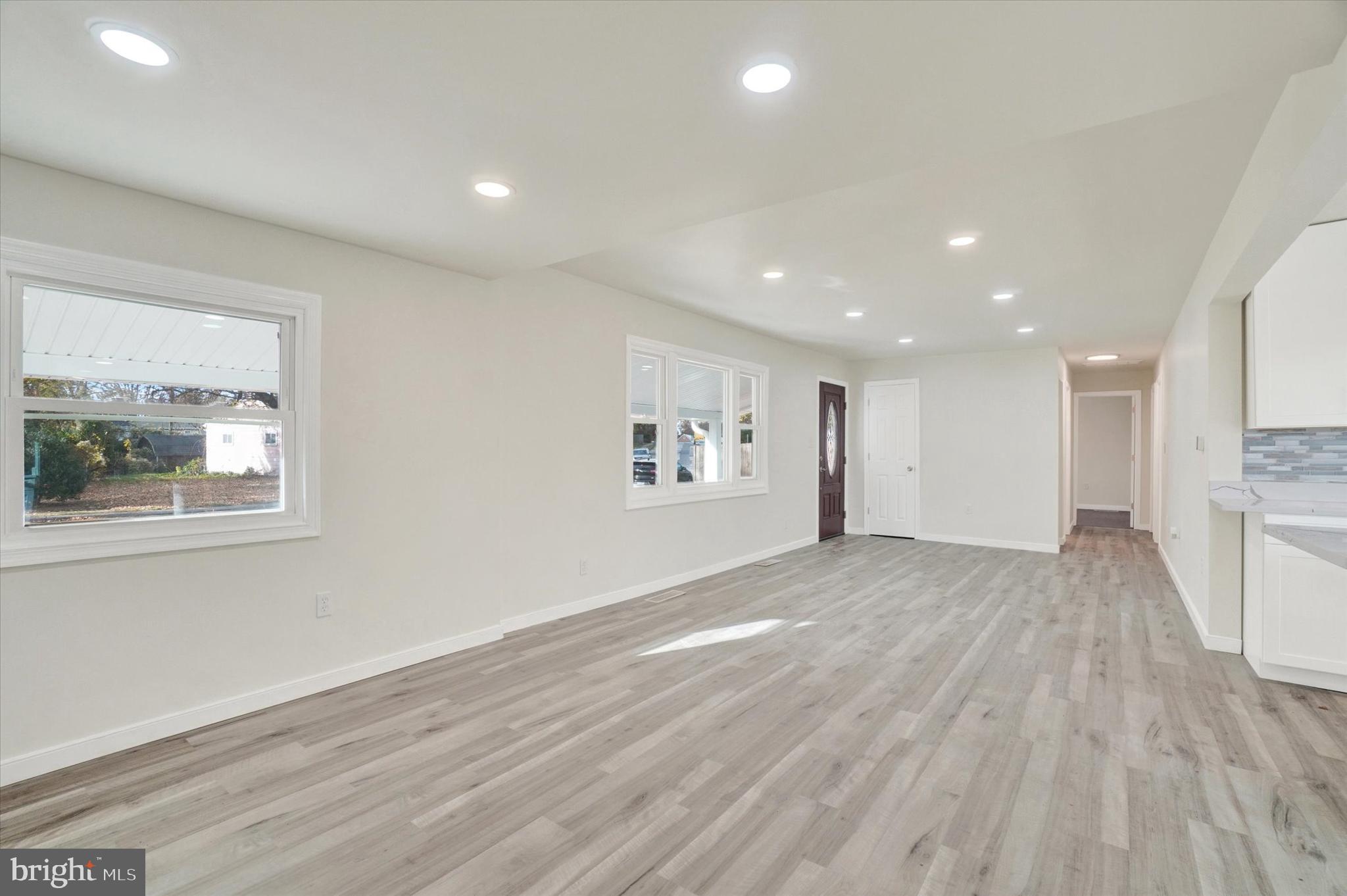 1117 Gunnison Road York, PA 17404 - Photo 4 of 30