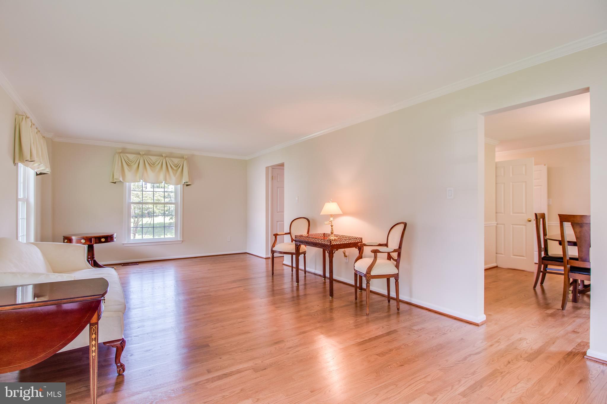 1134 Bandy Run Road Herndon, VA 20170 - Photo 11 of 38 Gallery Image 11