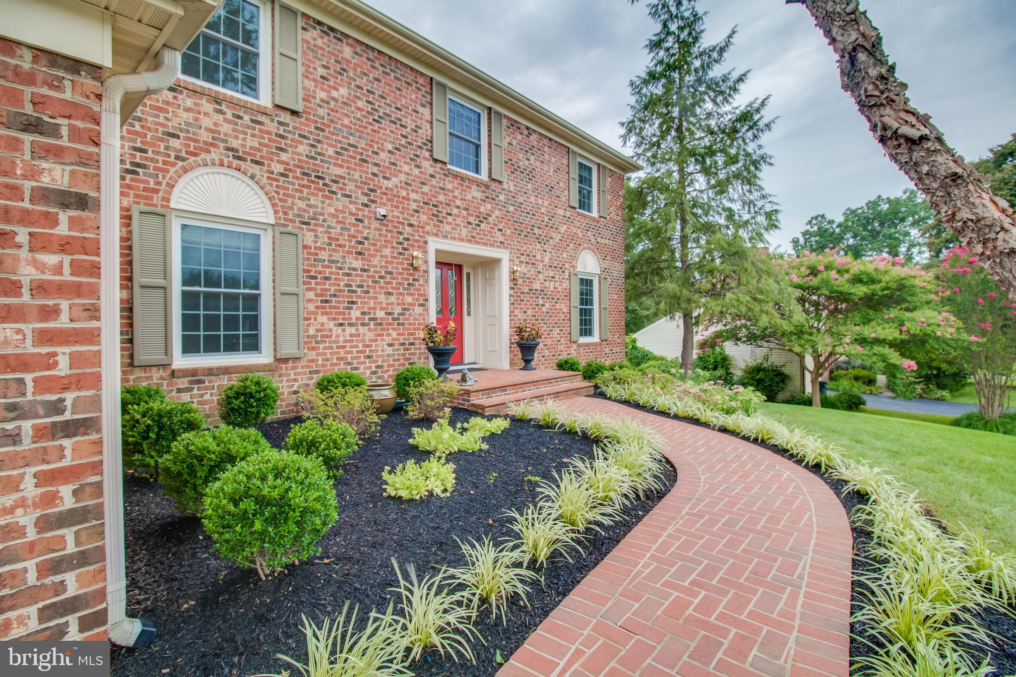1134 Bandy Run Road Herndon, VA 20170 - Photo 3 of 38 Gallery Image 3