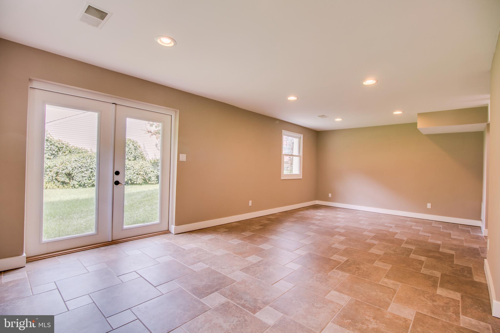 1134 Bandy Run Road Herndon, VA 20170 - Photo 24 of 38 Gallery Image 24
