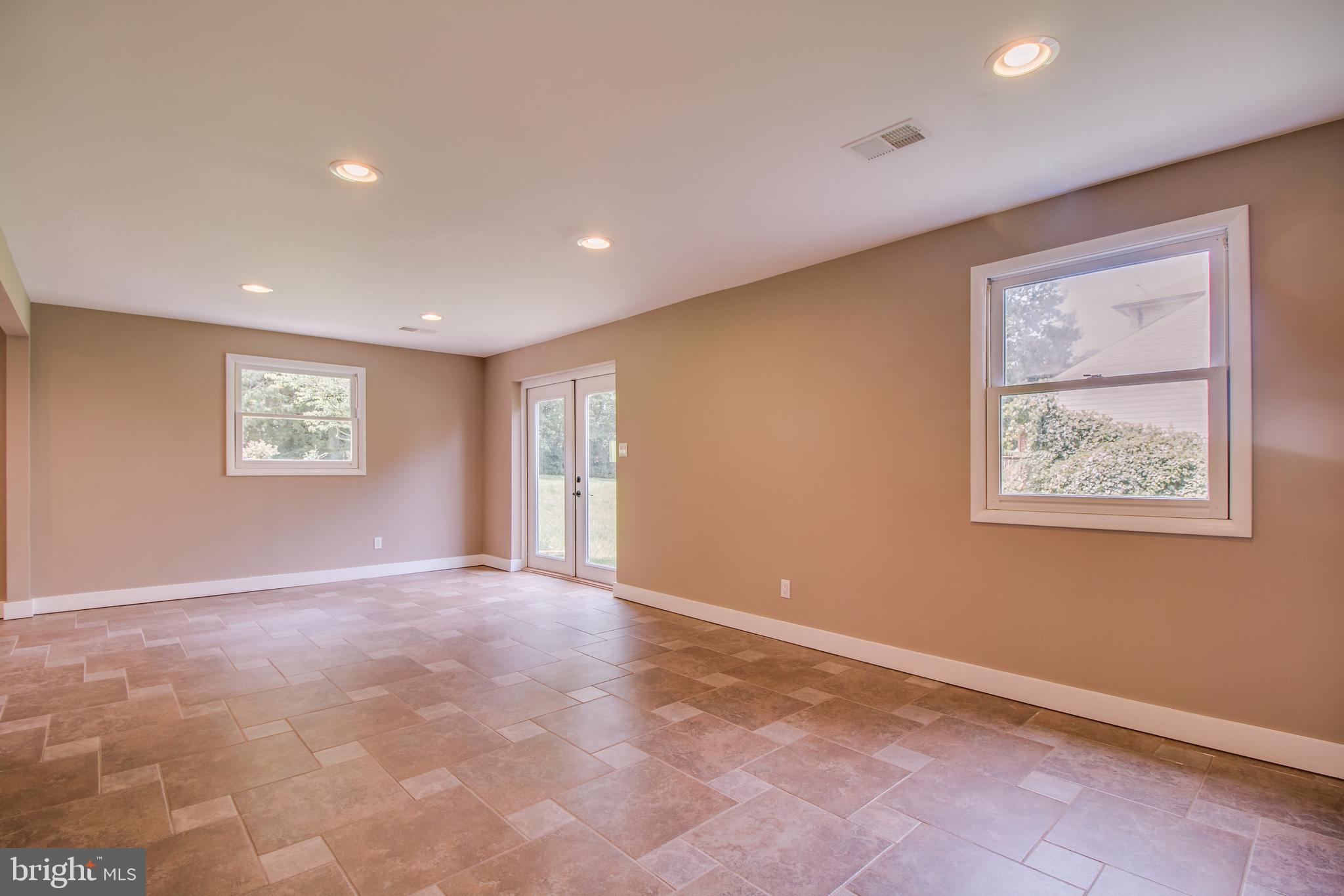 1134 Bandy Run Road Herndon, VA 20170 - Photo 25 of 38 Gallery Image 25