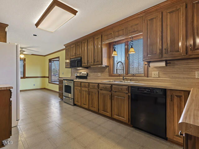 7330 Turner Fish Road Willow Spring, NC 27592 - Photo 10 of 63 015